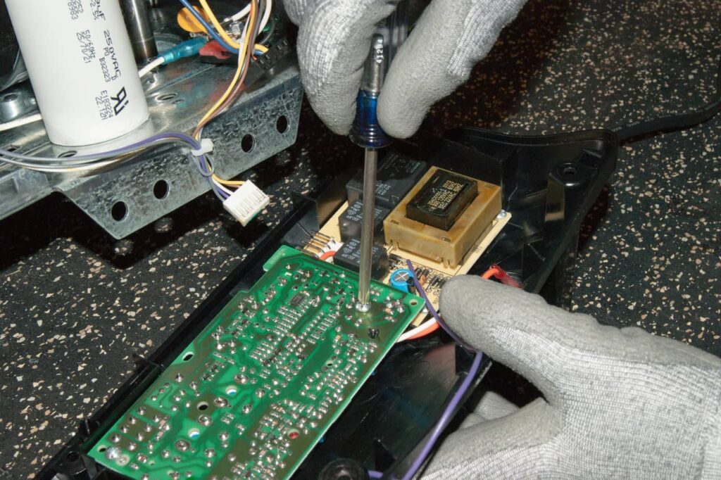 7 Reasons For Garage Door Opens A Little Then Stops