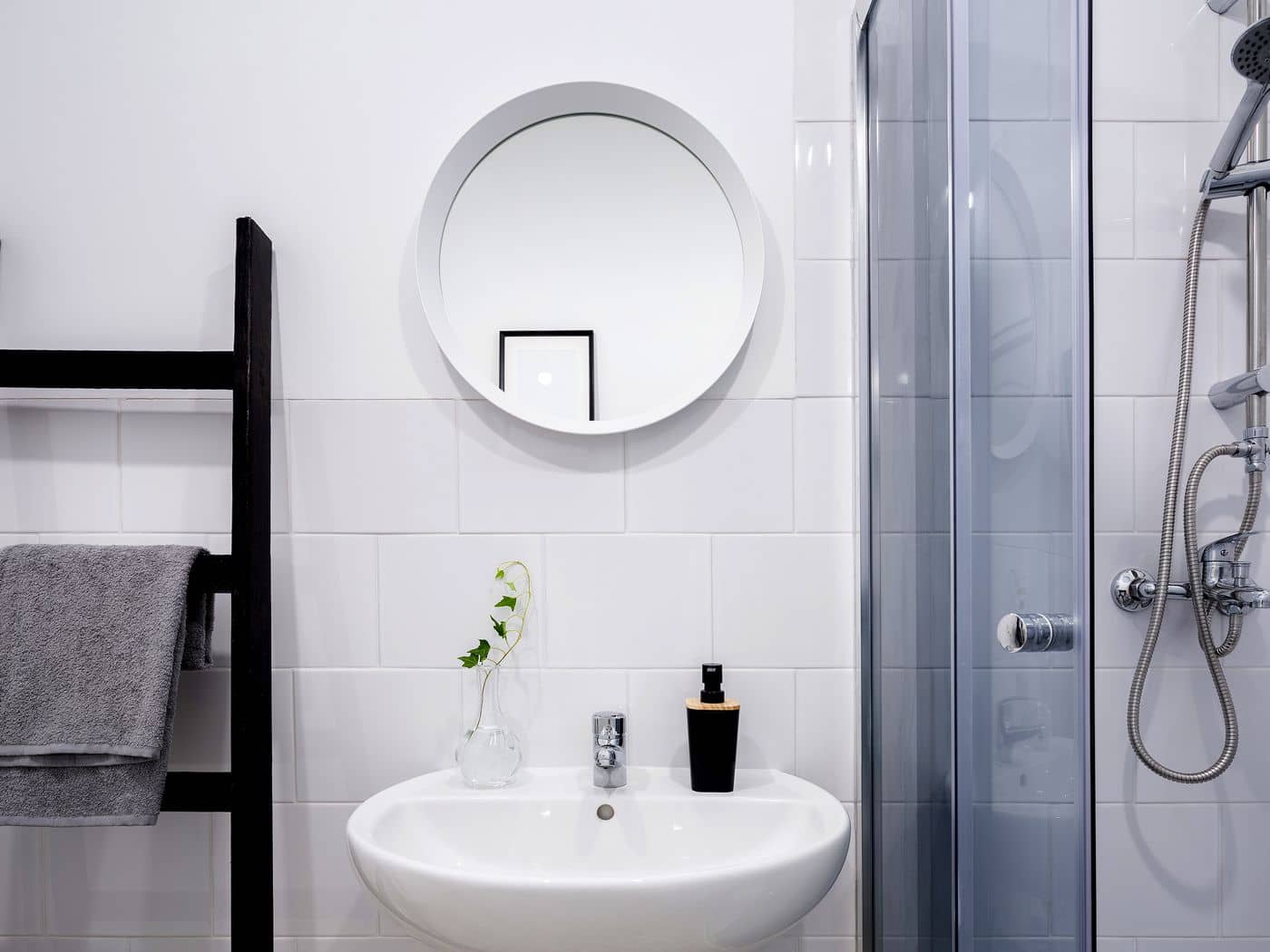 Should You Let Home Contractors Use Your Restroom?