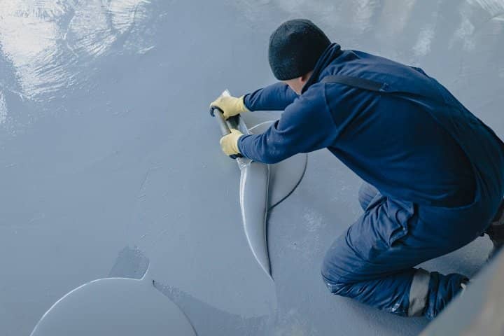 Hiring Experts For Your Garage Floor Coating: When And Why