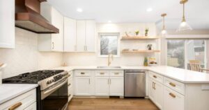 Why You Should Hire a Professional Kitchen Remodeler in Cleveland