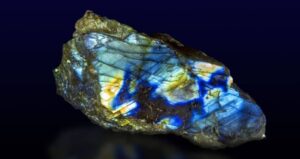 Labradorite: The Perfect Gemstone to Enhance Your Home