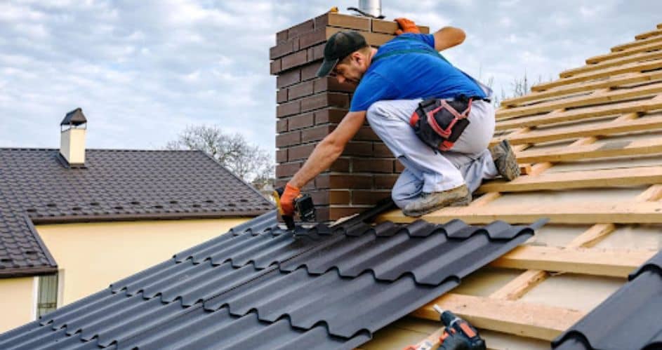 Roofer Near Me - Top 9 Reasons You Need to Hire Roofers