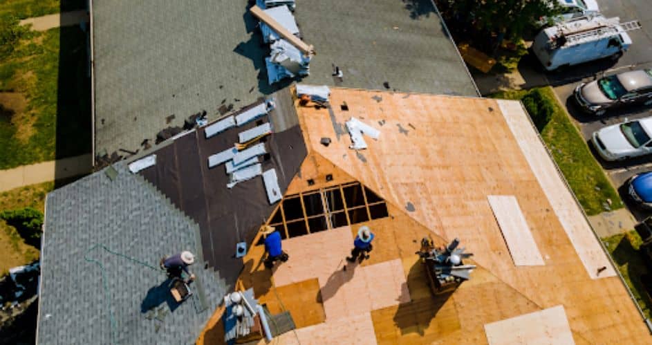 Choosing the Right Roofing Material for Your Home: Pros and Cons of Different Options