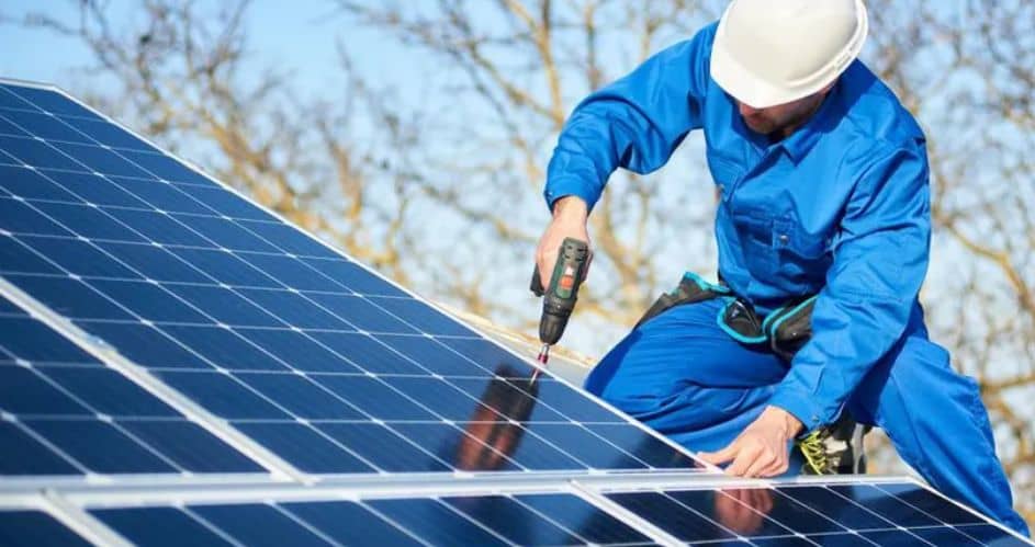 Choosing the Best Location for Your Solar Panels with Your Solar Company